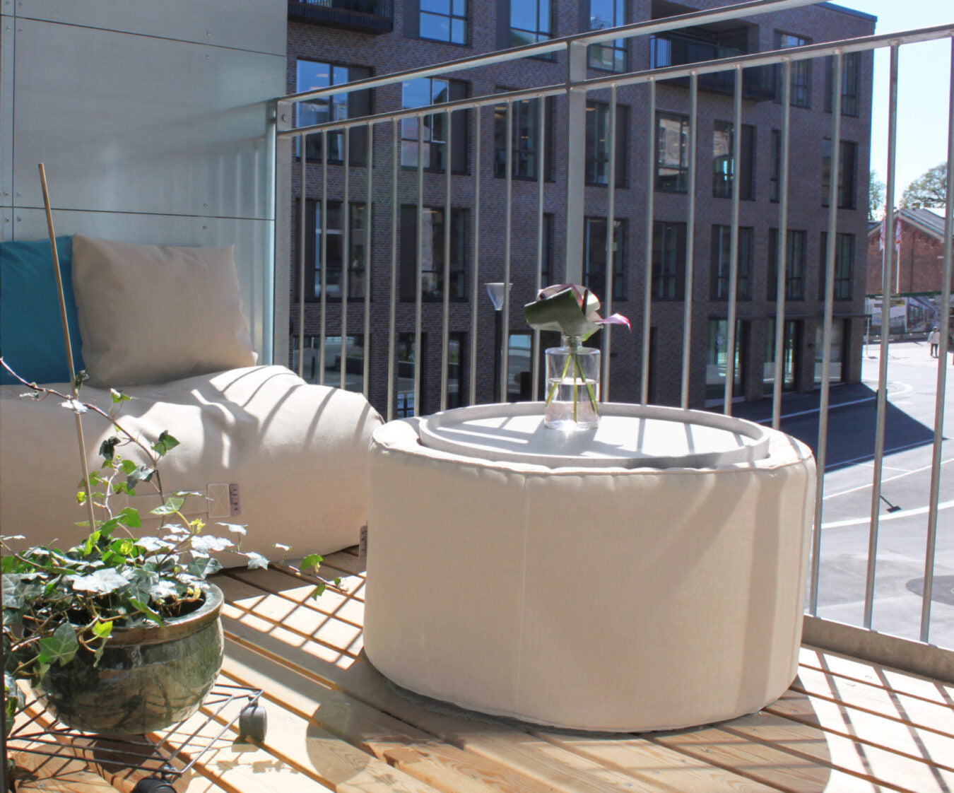 Mini Rocket Sunbrella Daybed