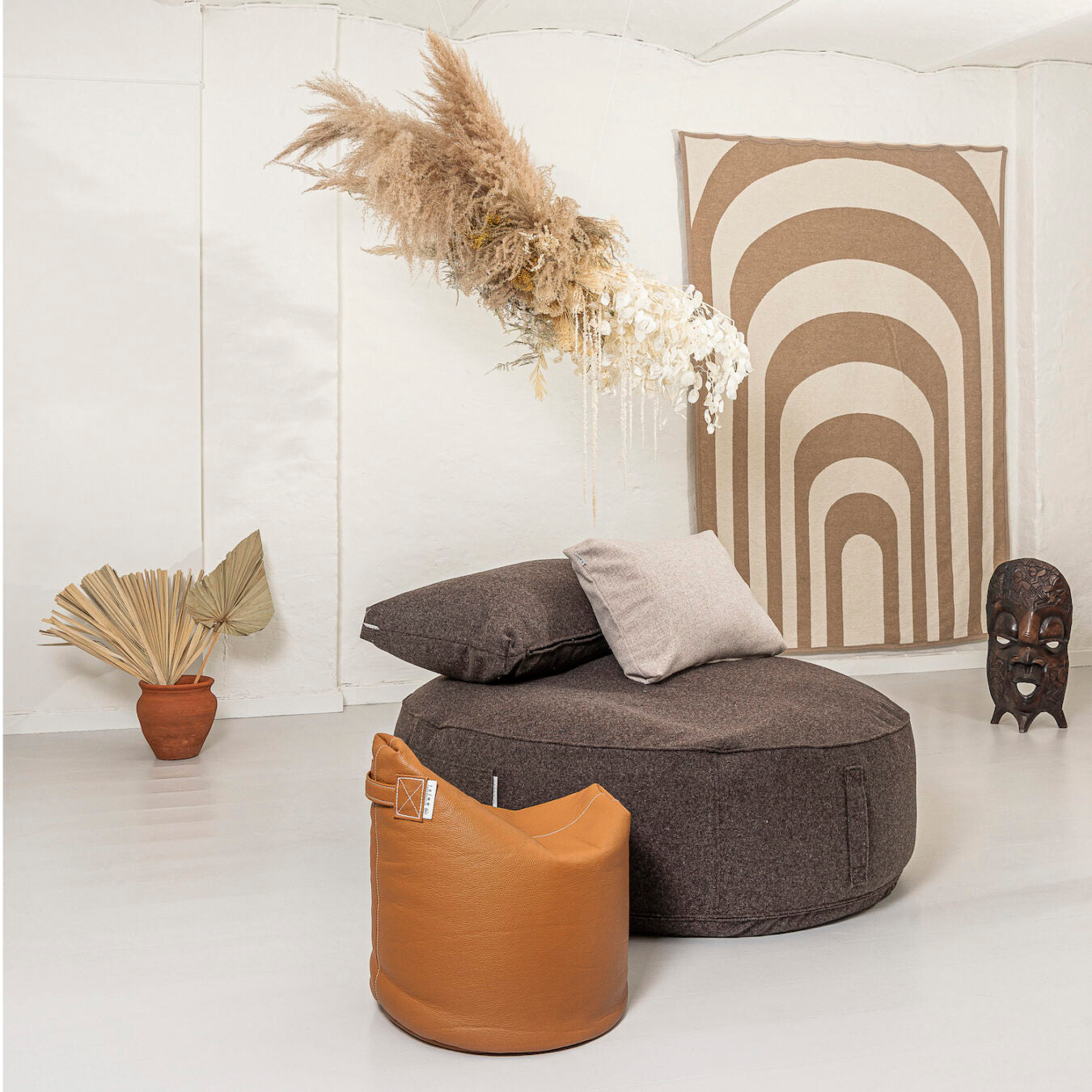 Full Moon Wolle Pouf