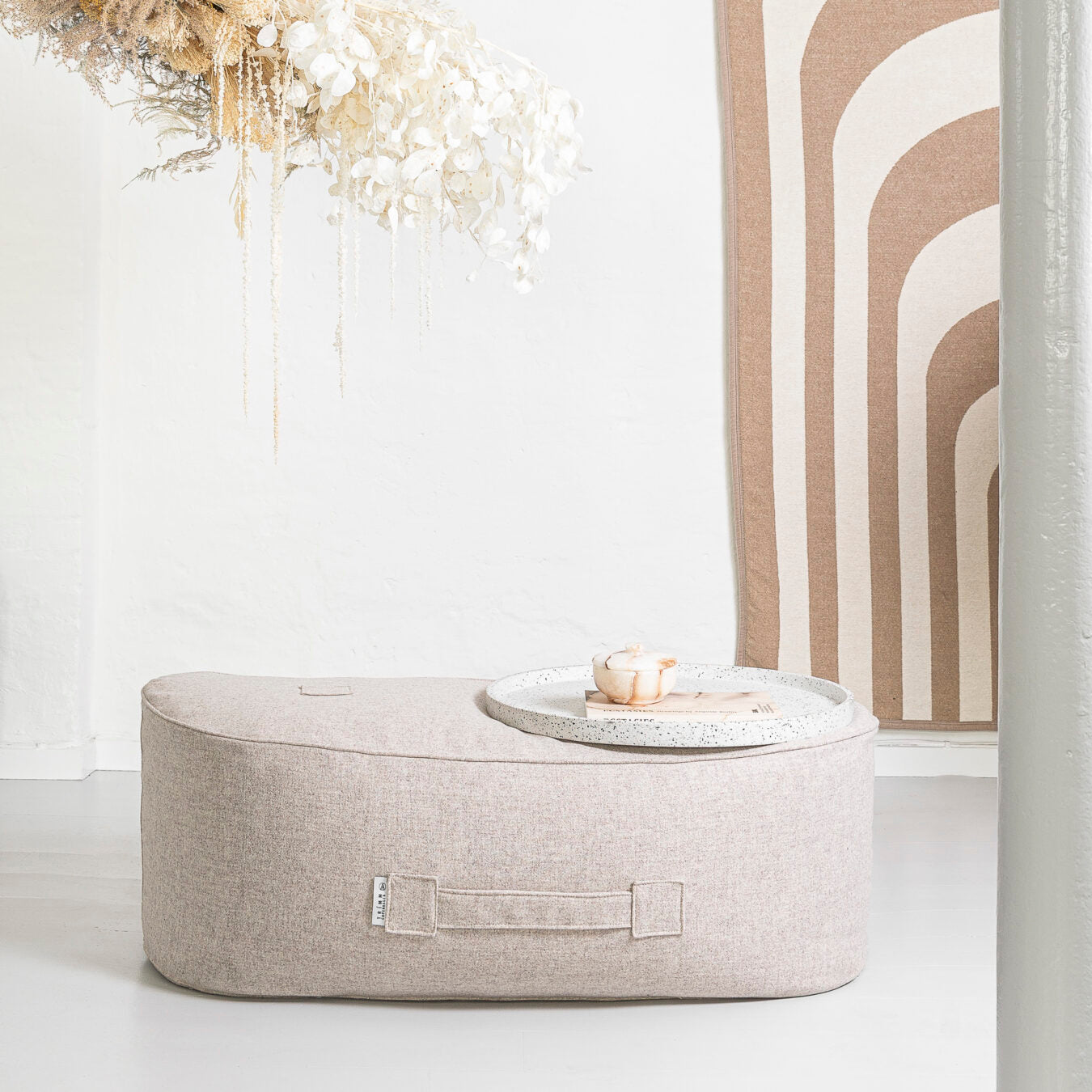 Oblong Wolle Pouf