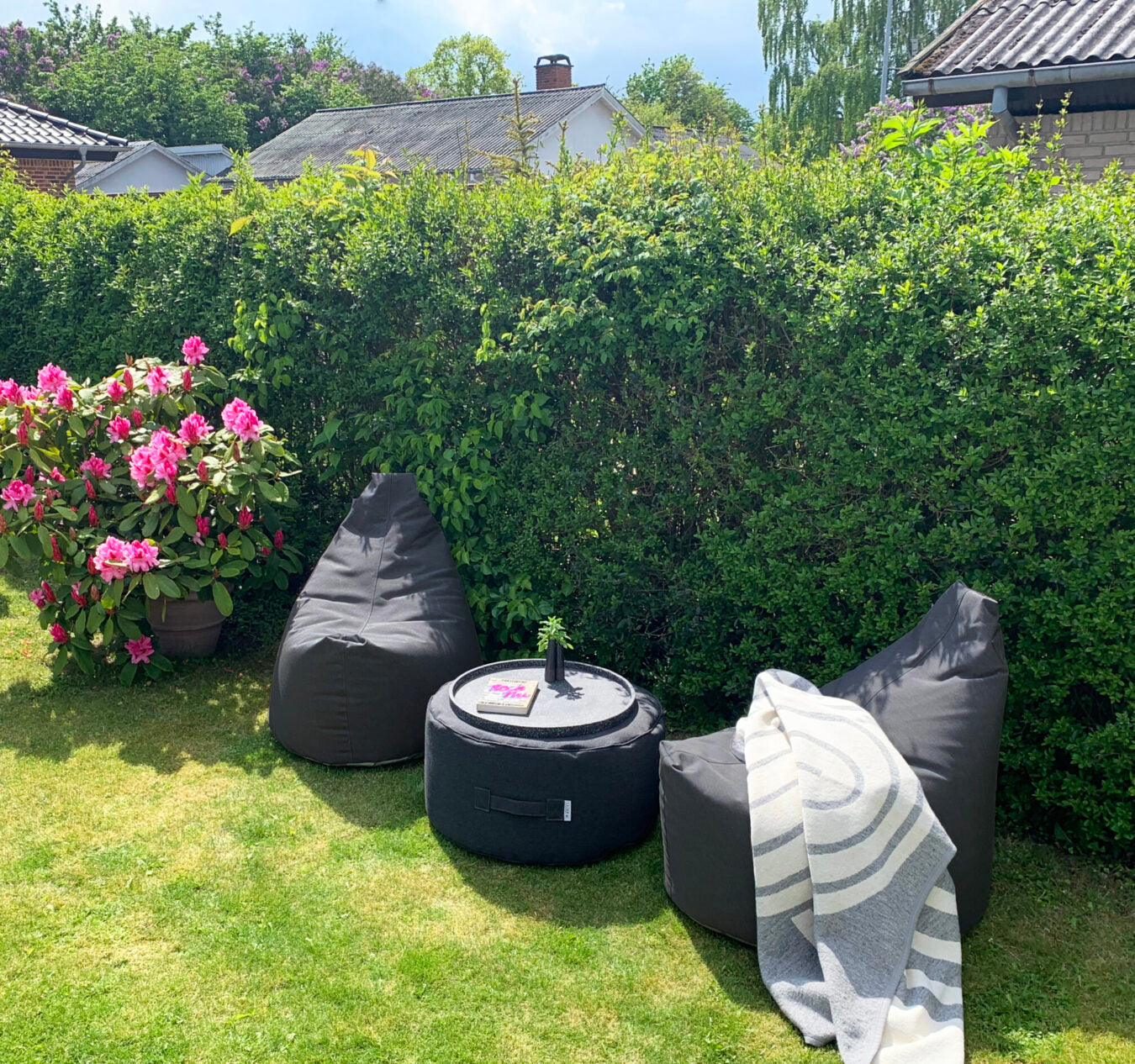 Weekend Set Sunbrella