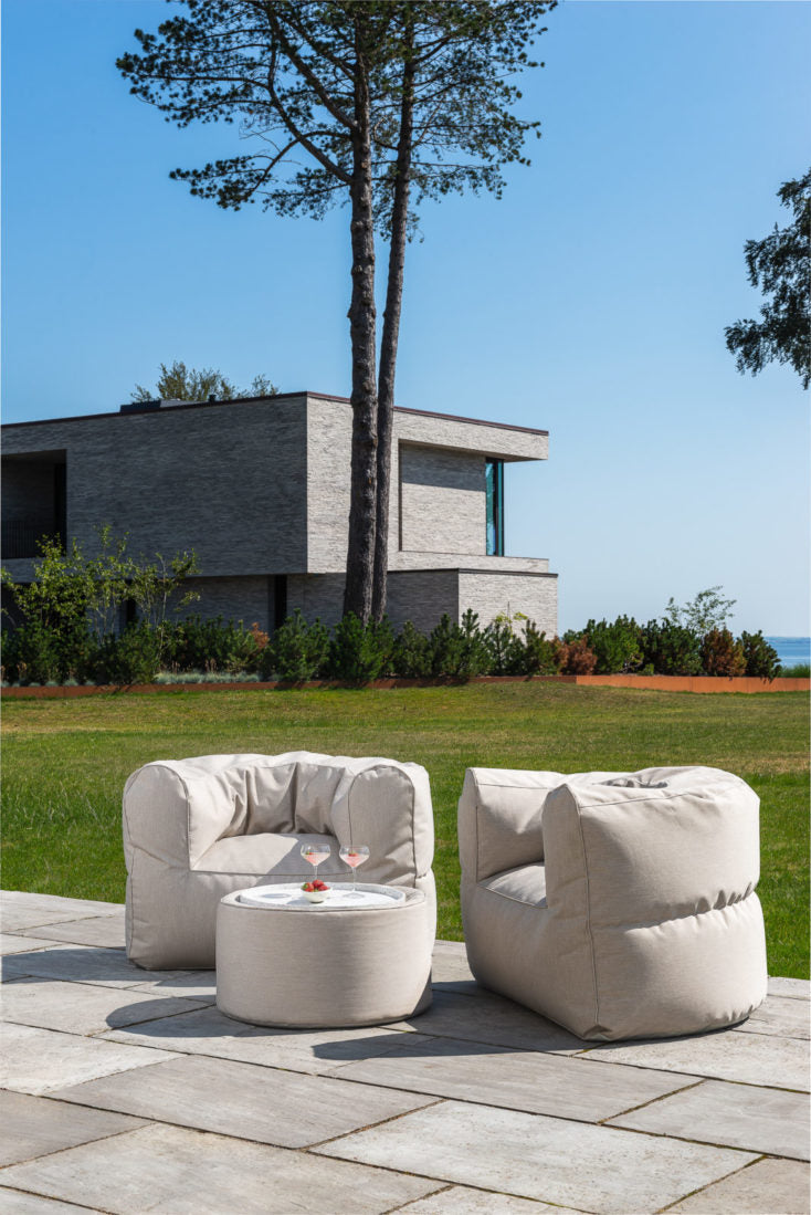 Arm-Strong Chair