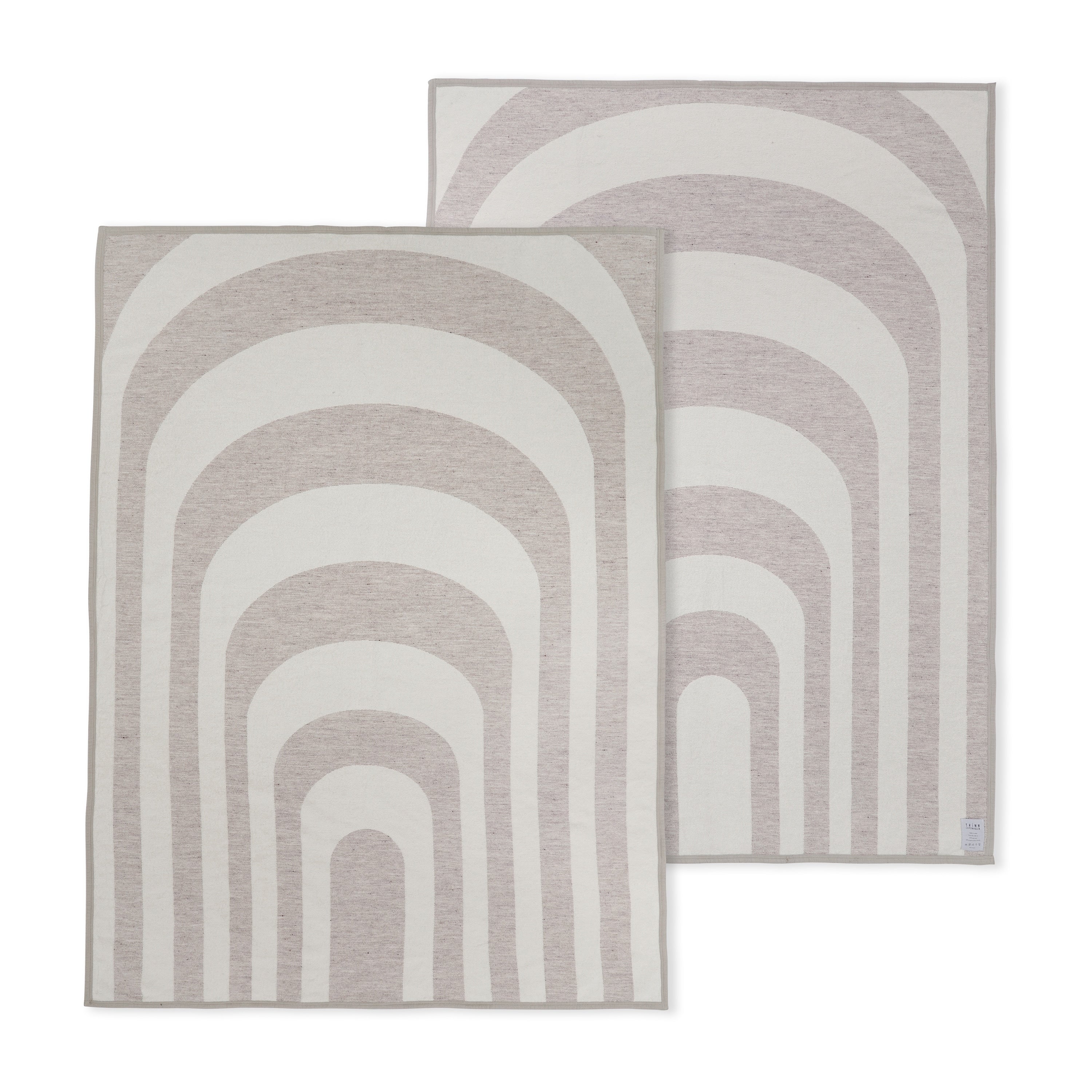 Blanket Infinite Arches